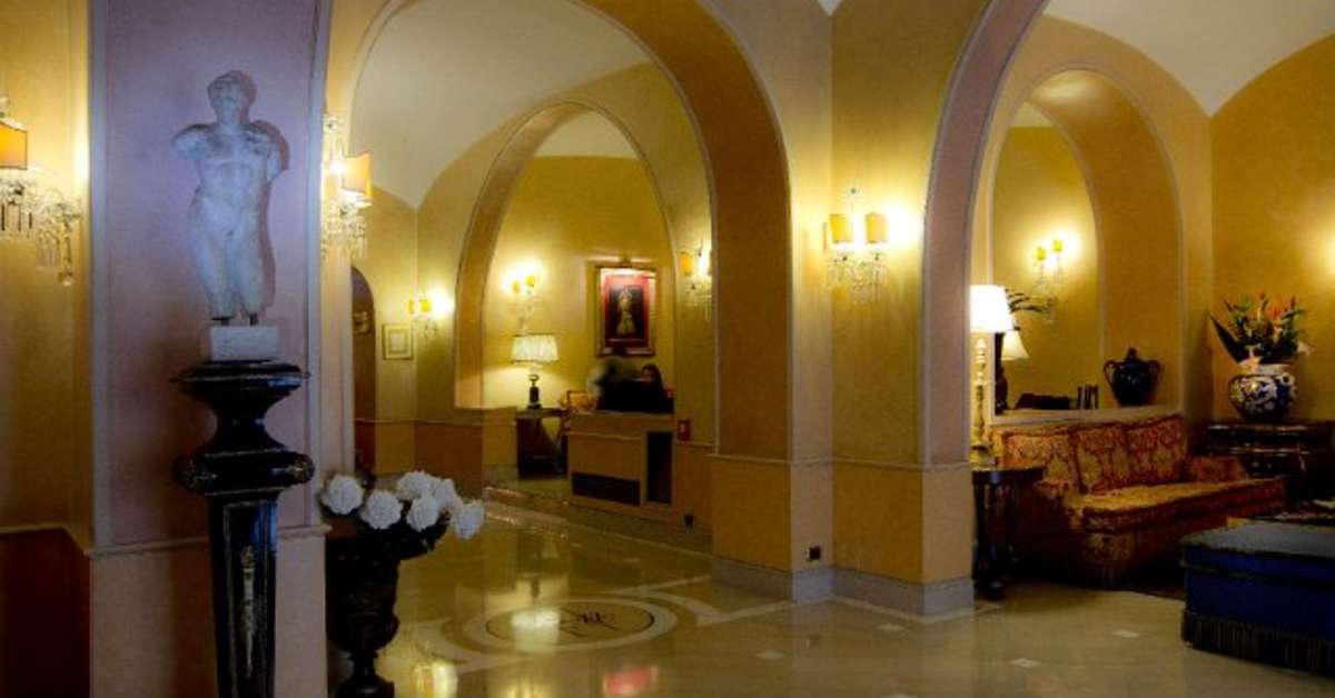 Ein Foto vom Innenbereich im Hotel Marcella Royal