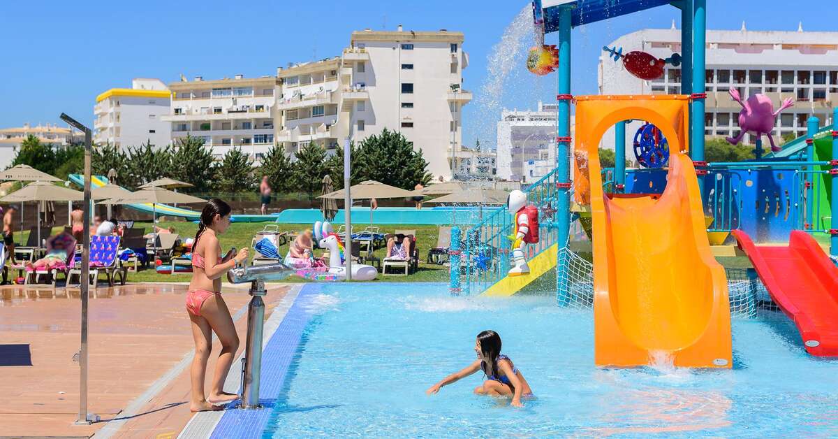 Een foto van het zwembad bij Jupiter Albufeira Hotel