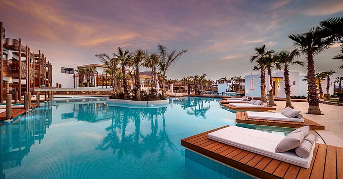 Een foto van het zwembad bij Stella Island Luxury Resort & Spa