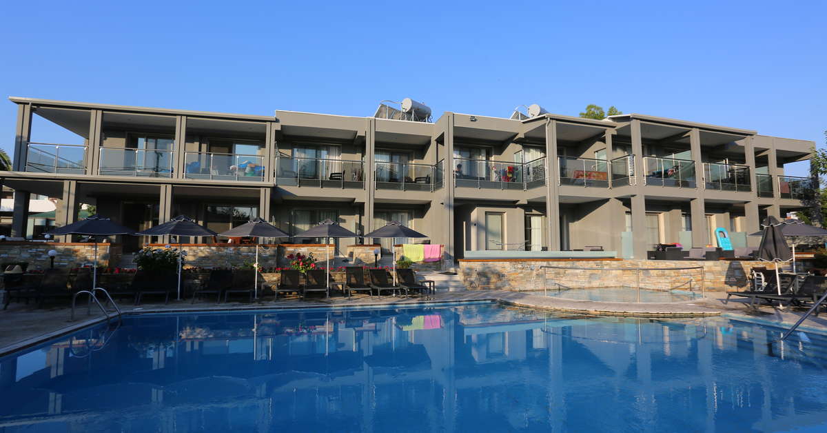 Een foto van het zwembad bij Dionysos Hotel & Studios