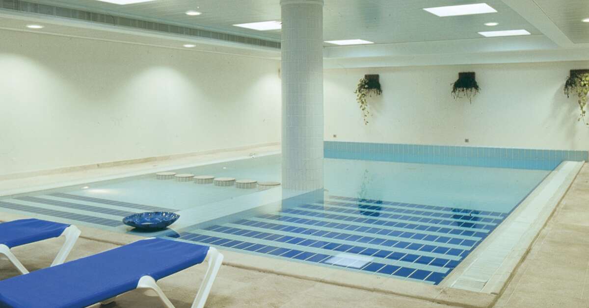 Een foto van het zwembad bij Hotel Do Caracol