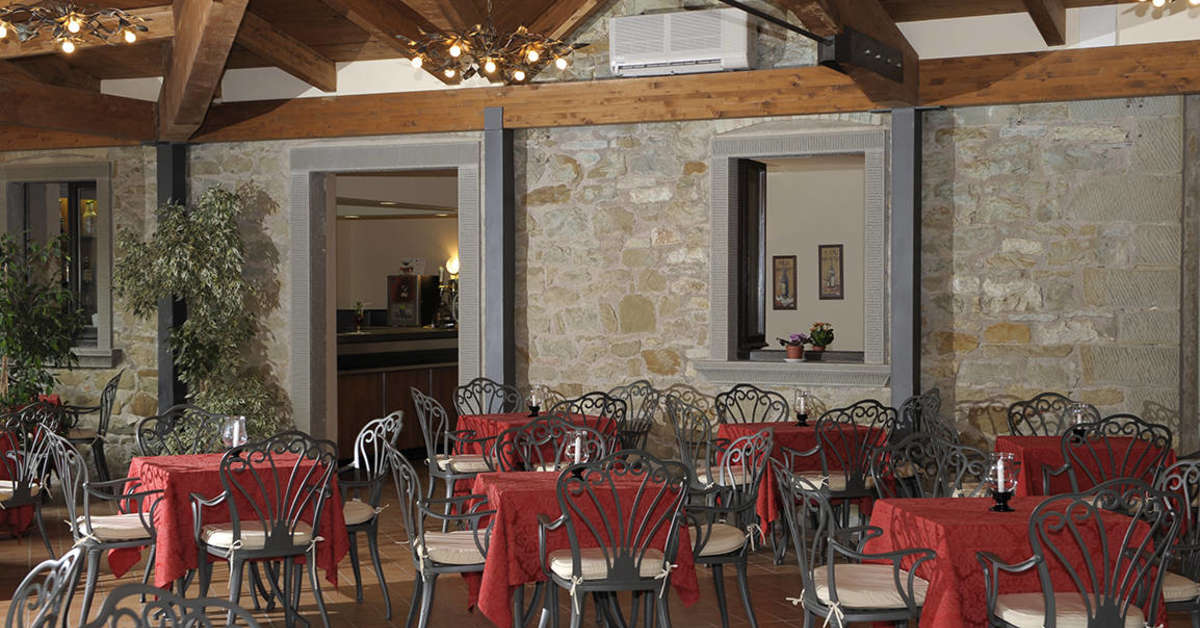 Een foto van het terras bij Hotel Villa Paradiso Village
