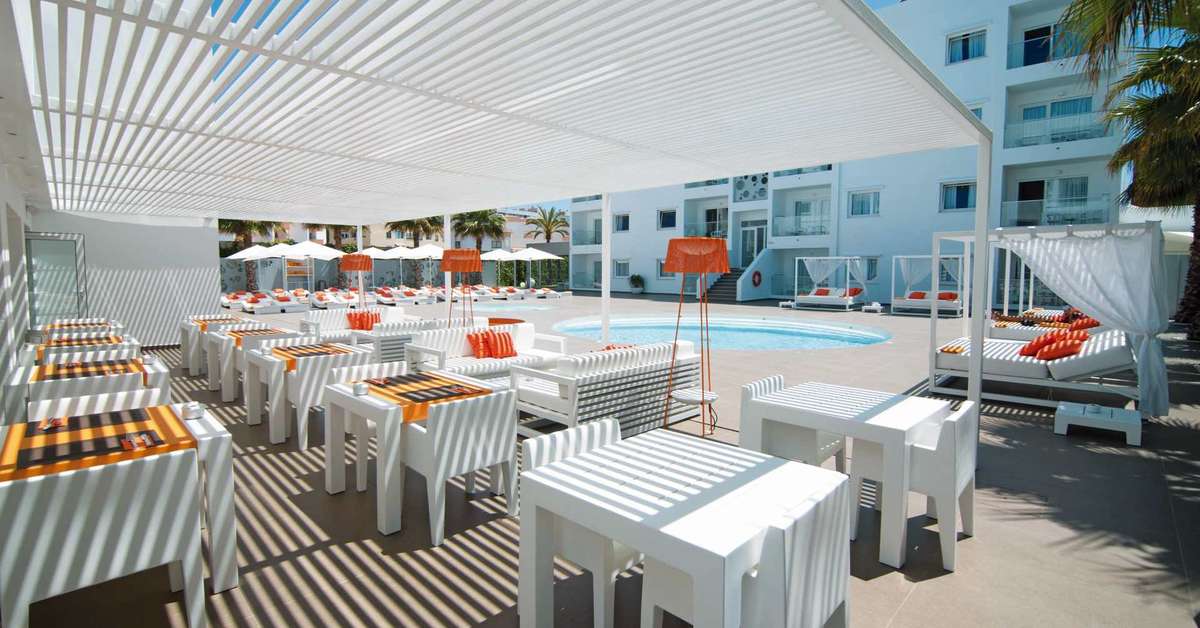 Ein Foto vom Pool im Ibiza Sun Apartments
