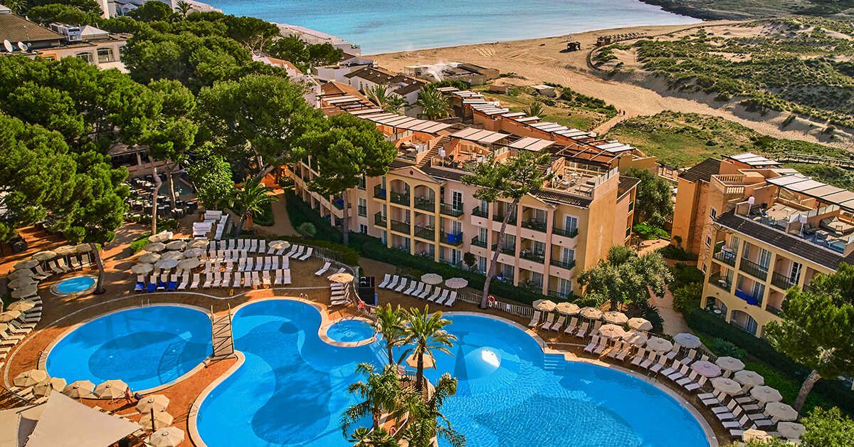 Een foto van Hotel Zafiro Cala Mesquida