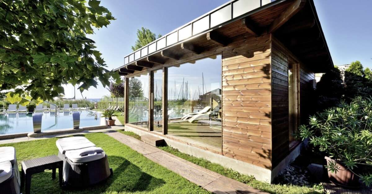 Een foto van Hotel Golden Lake Resort