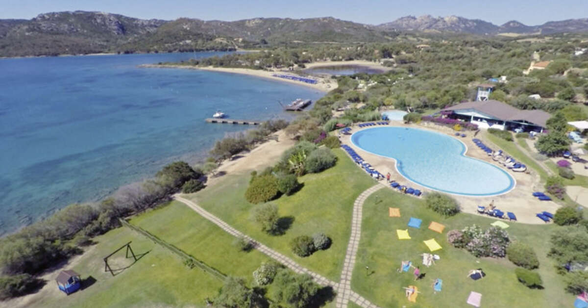 Een foto van het zwembad bij Cala di Lepre Park Hotel & Spa