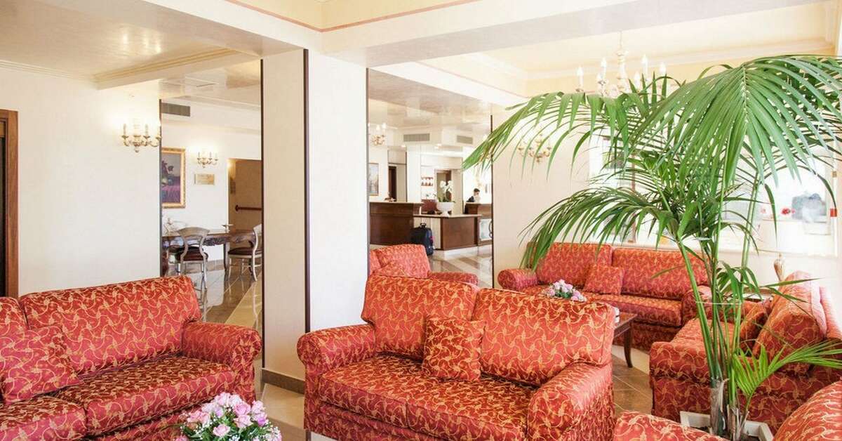 Ein Foto vom Innenbereich im Diamond Naxos Taormina