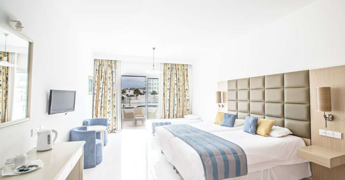 Ein Foto Odessa Beach Hotel