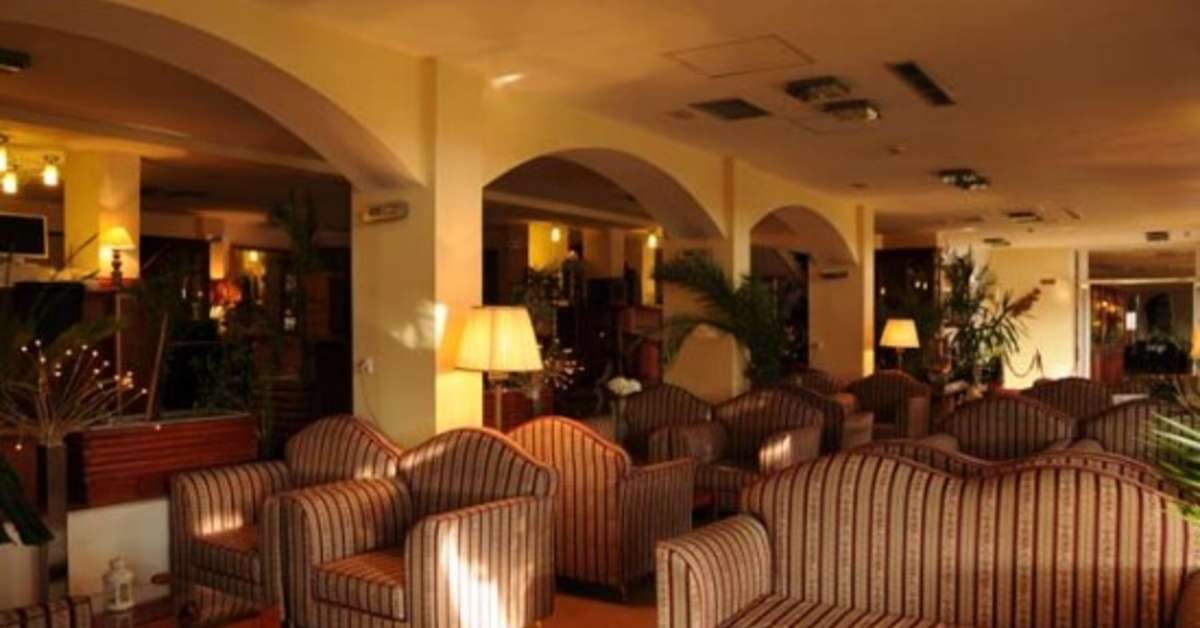 Een foto van het interieur van Belvedere Hotel Ohrid