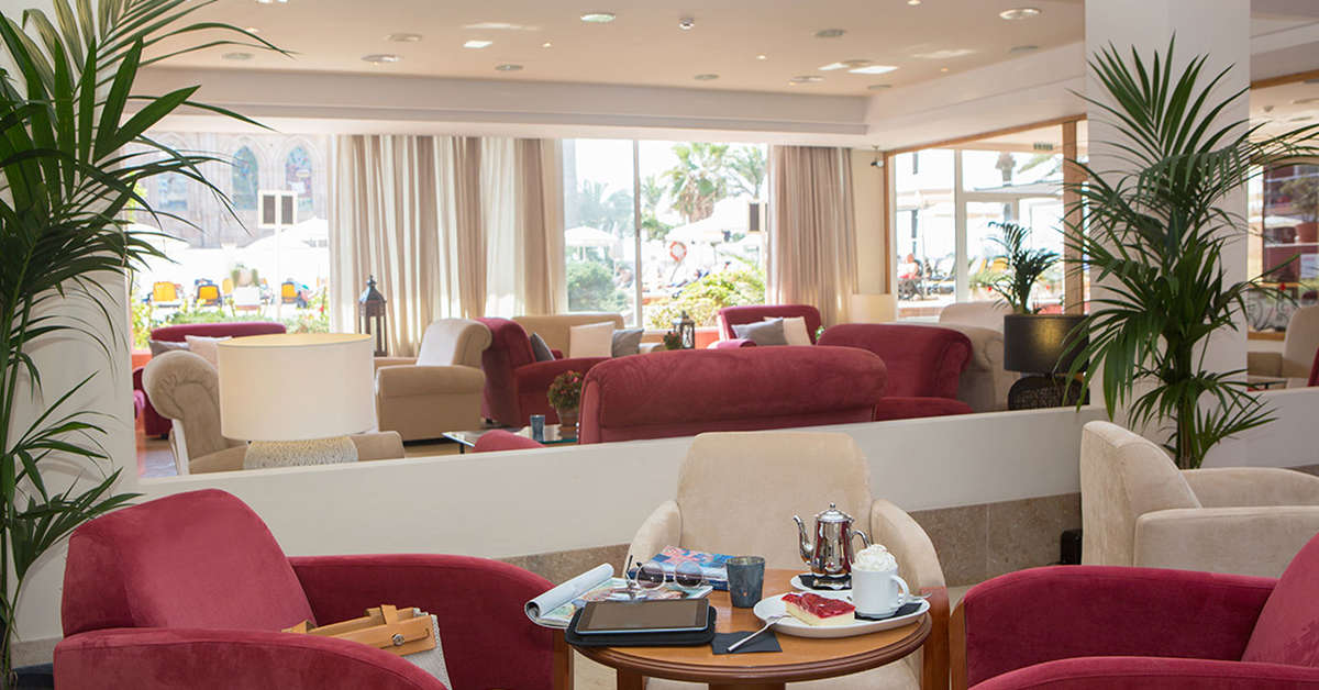 Een foto van het interieur van Hotel Neptuno