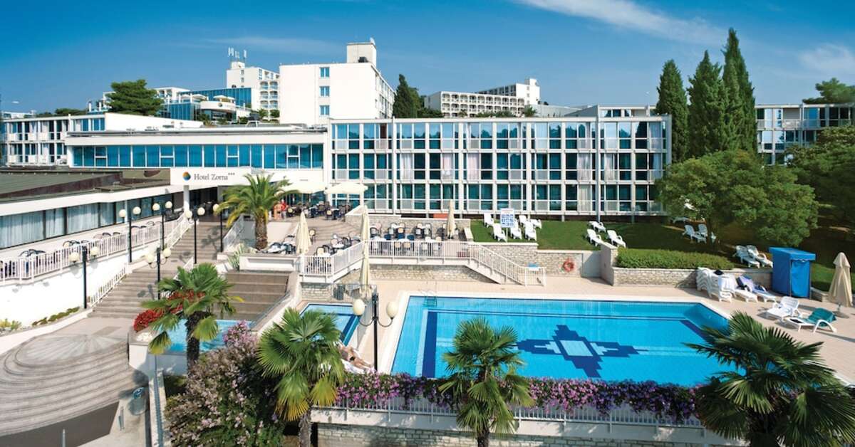 Een foto van het zwembad bij Hotel Zorna Plava Laguna