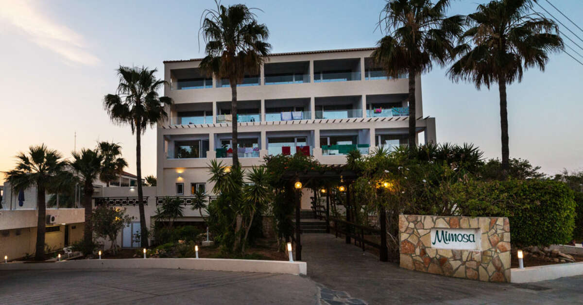 Een foto van de buitenkant van Hotel Mimosa Beach