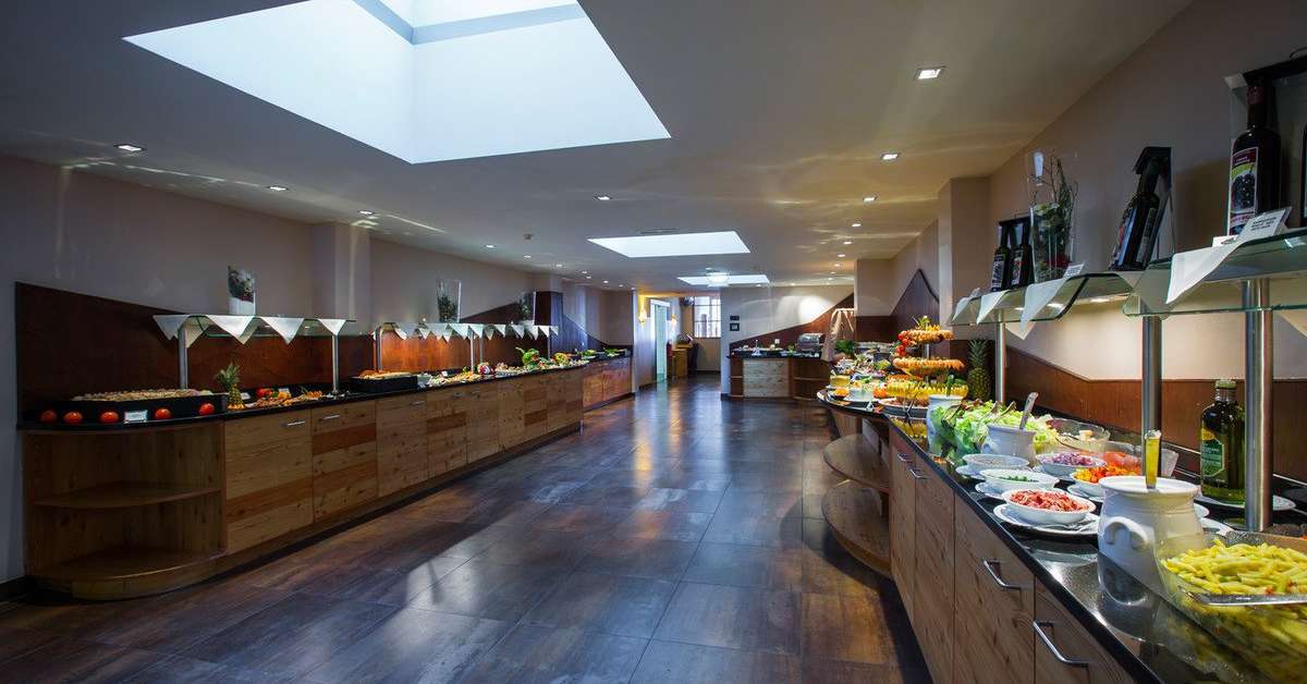Een foto van het interieur van Falkensteiner Hotel Cristallo