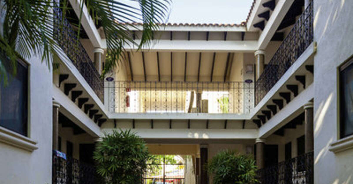Een foto van de buitenkant van Nina Hotel & Beach Club