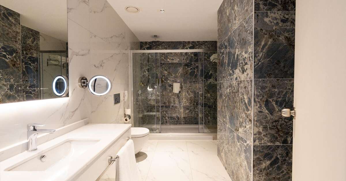 Ein Foto Granada Luxury Red