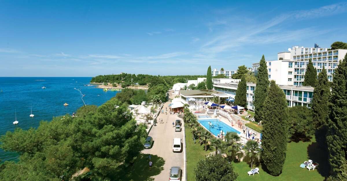Een foto van de buitenkant van Hotel Zorna Plava Laguna