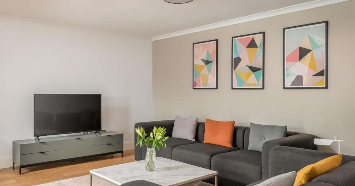 Een foto van Monarch House Kensington