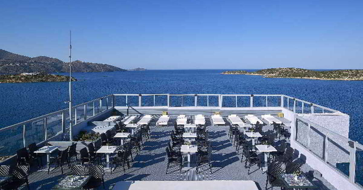 Een foto van het terras bij Mistral Bay
