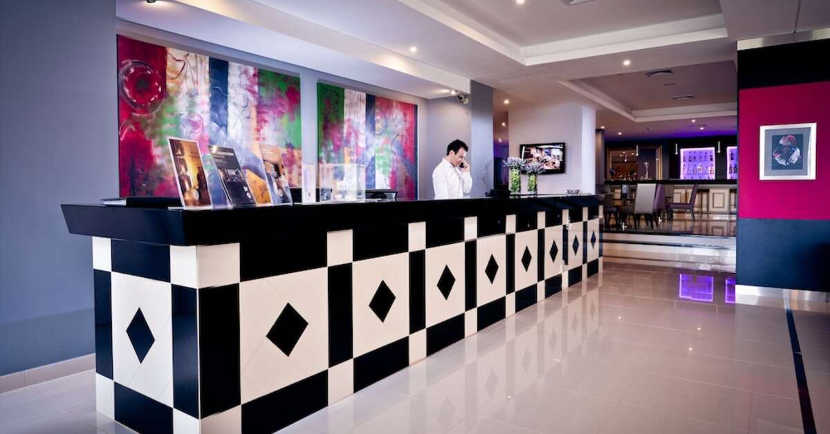 Een foto van het interieur van Vila Gale Atlantico