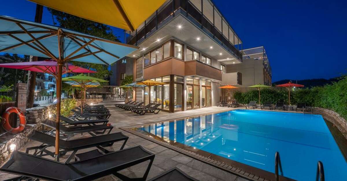 Een foto van het zwembad bij Hotel Alkyon