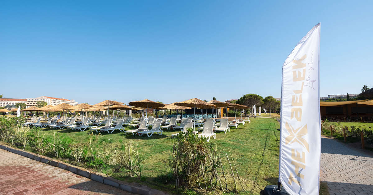Een foto van het terras bij Hotel The X Belek