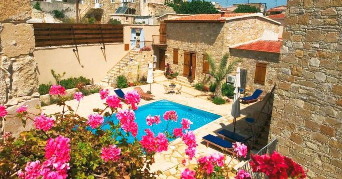 Ein Foto vom Pool im Filokypros Country Houses