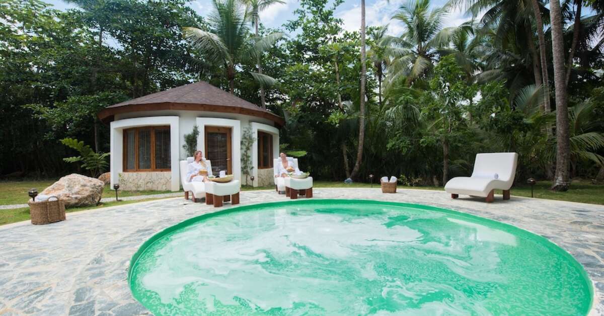 Een foto van het zwembad bij Sublime Samana Hotel & Residence
