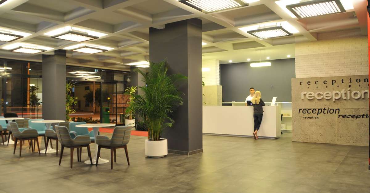 Een foto van het interieur van Green Garden Suites