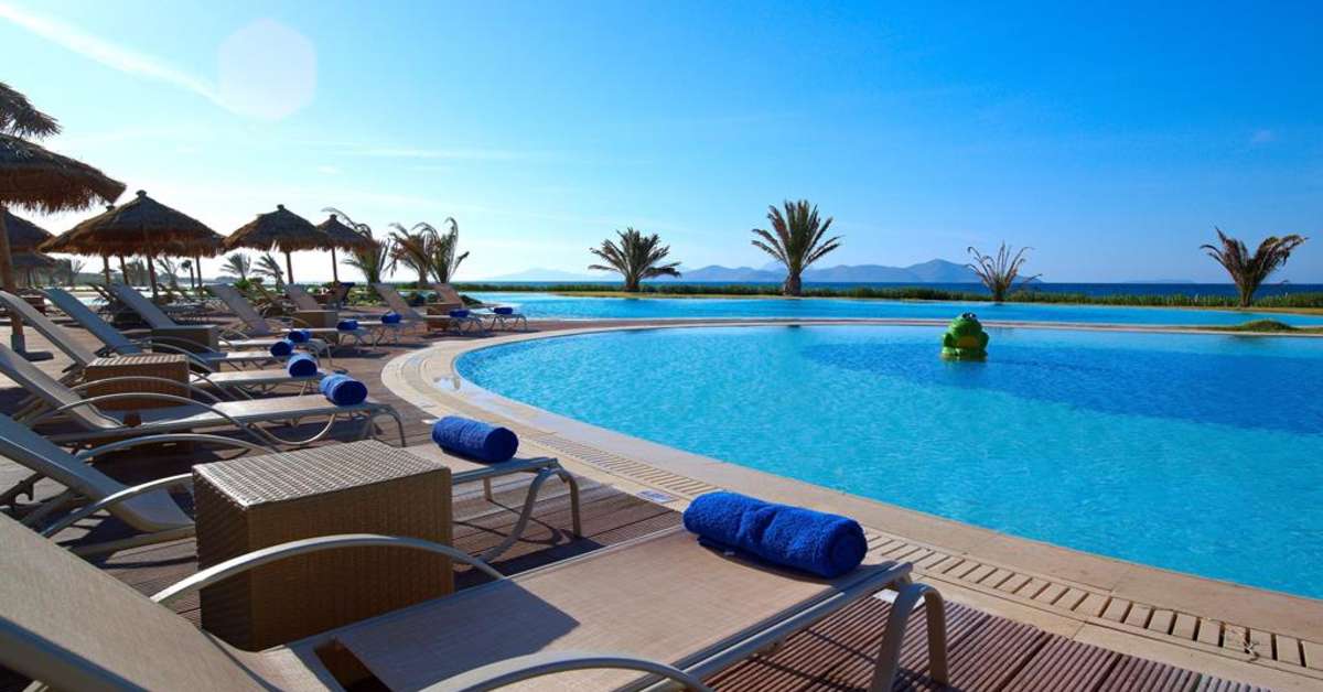 Een foto van het zwembad bij Hotel Astir Odysseus