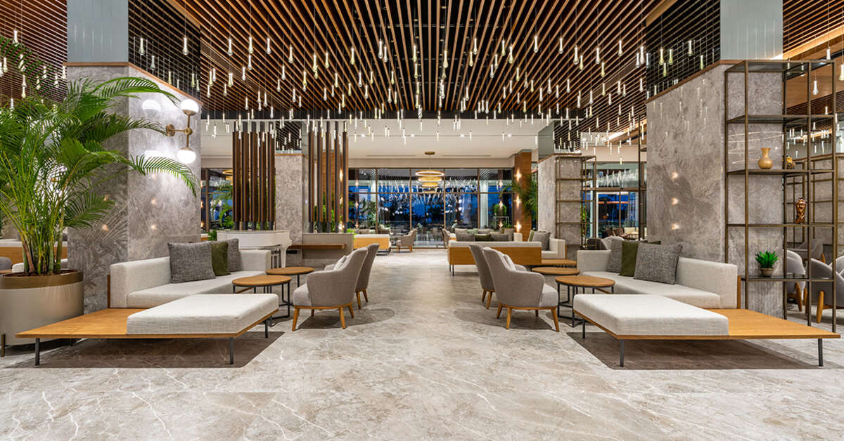 Een foto van het interieur van Sural Saray