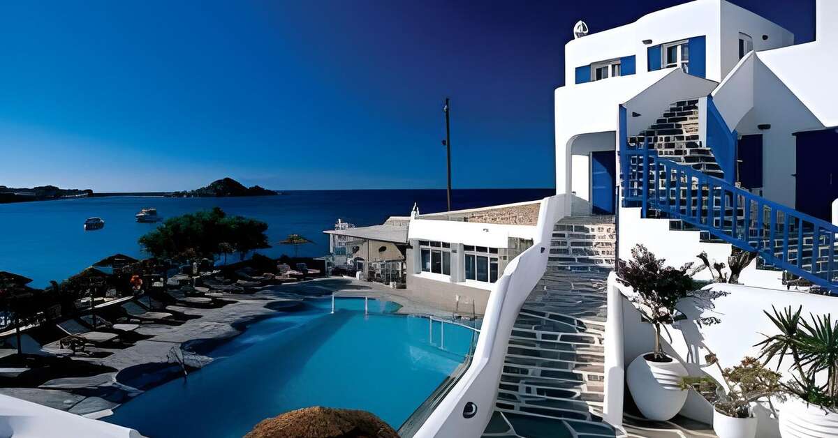 Een foto van Petinos Beach Hotel