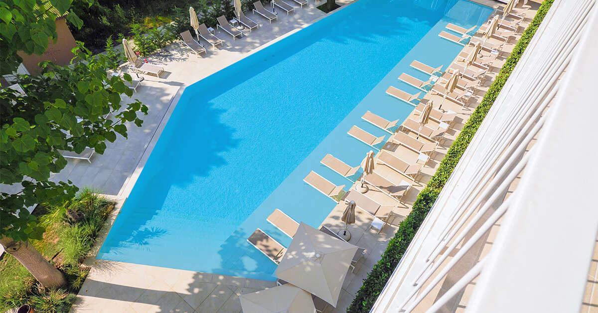 Ein Foto Ibis Styles Golden Sands Roomer