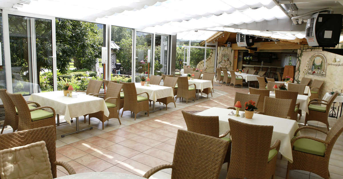 Ein Foto von der Terrasse im Landgut Zapfenhof