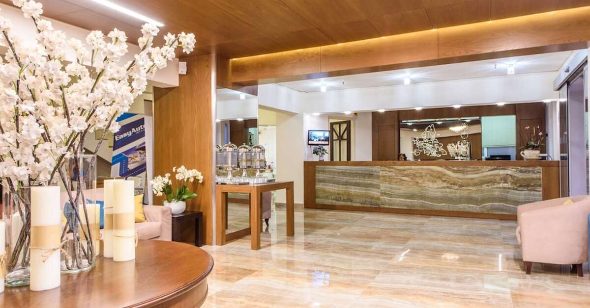Een foto van het interieur van Katrin Hotel & Bungalows
