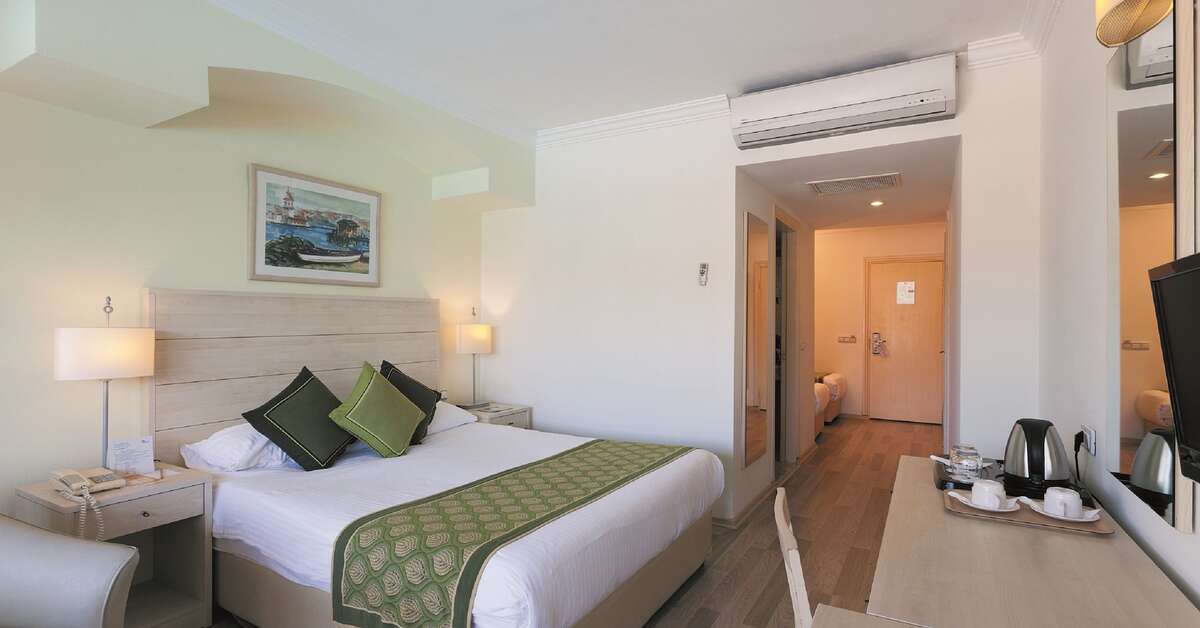 Ein Foto Febeach Hotel Side