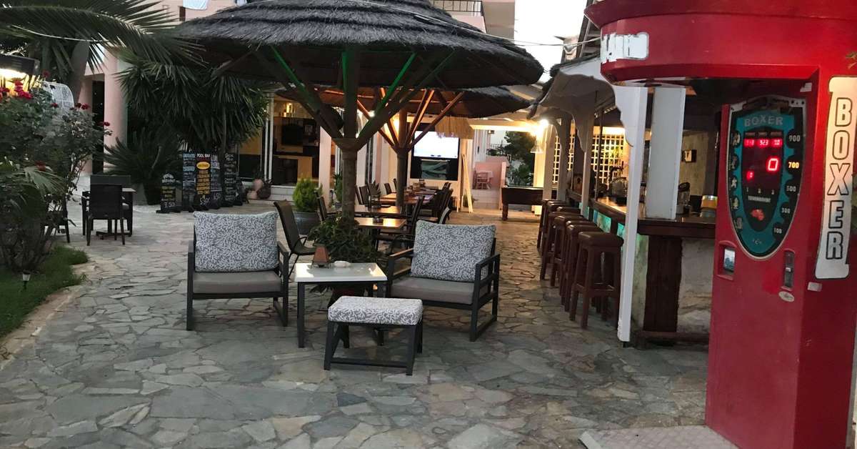 Een foto van het terras bij Marianna Studios