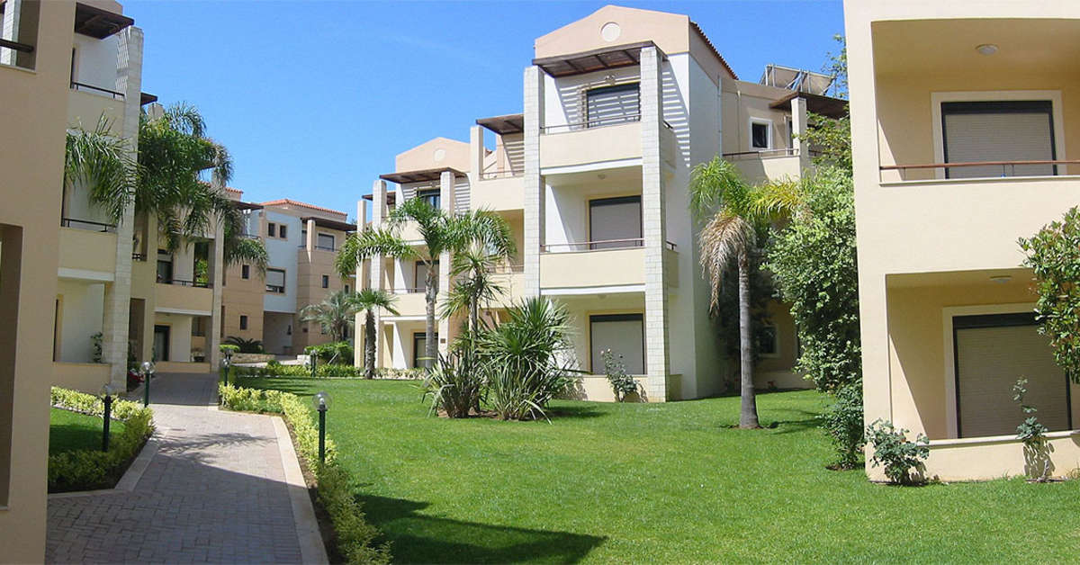 Een foto van de buitenkant van Creta Palm Studios & Appartementen