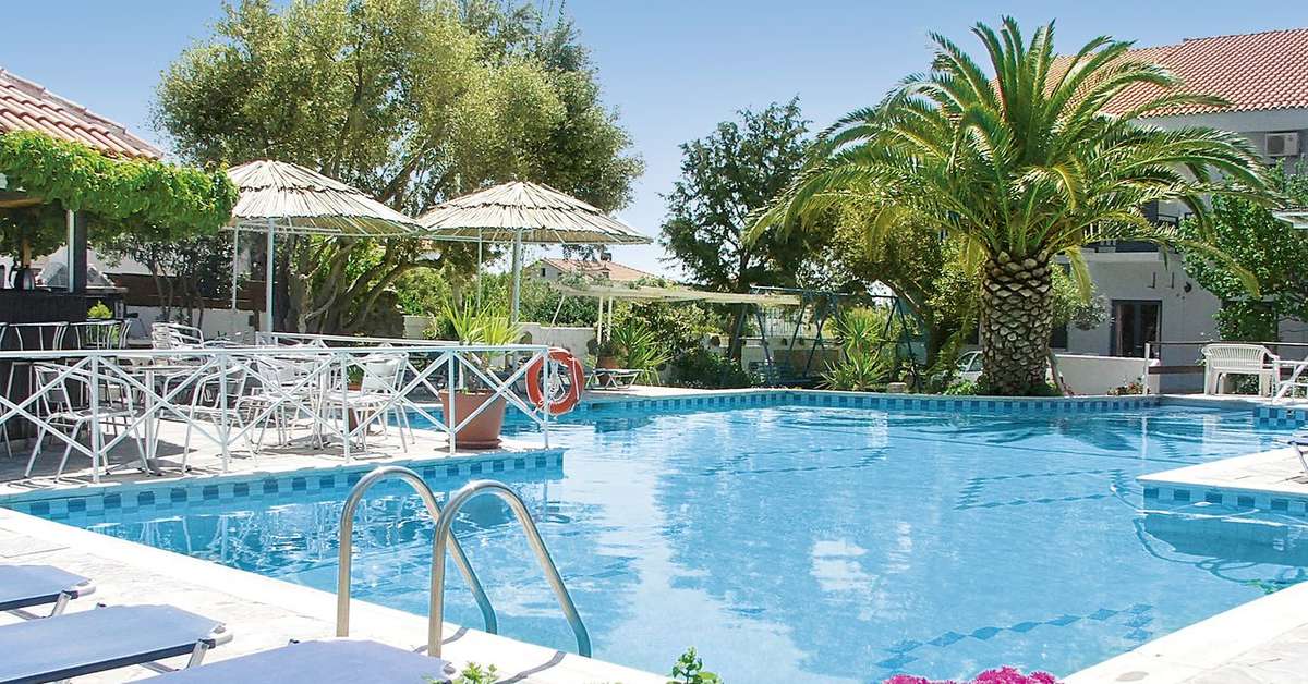 Een foto van het zwembad bij Hotel Sofia