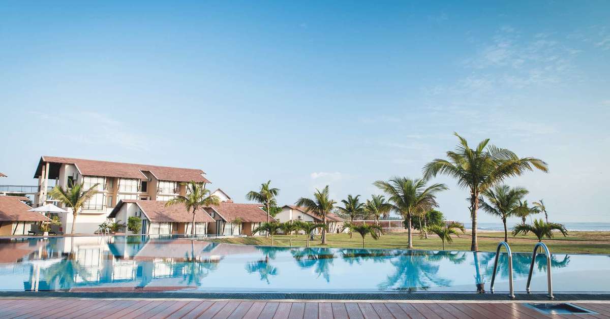 Een foto van het zwembad bij The Calm Resort & Spa