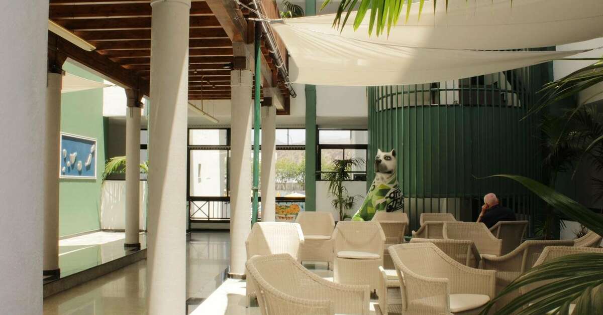 Een foto van het interieur van Green Field