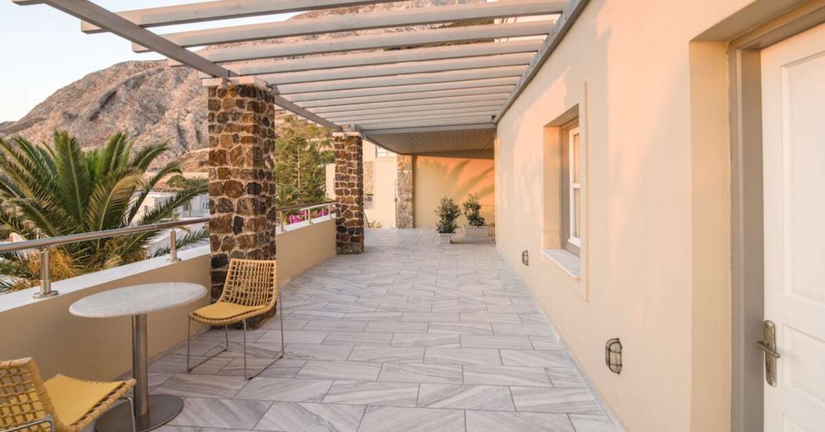 Een foto van de buitenkant van Antinea Suites & Spa