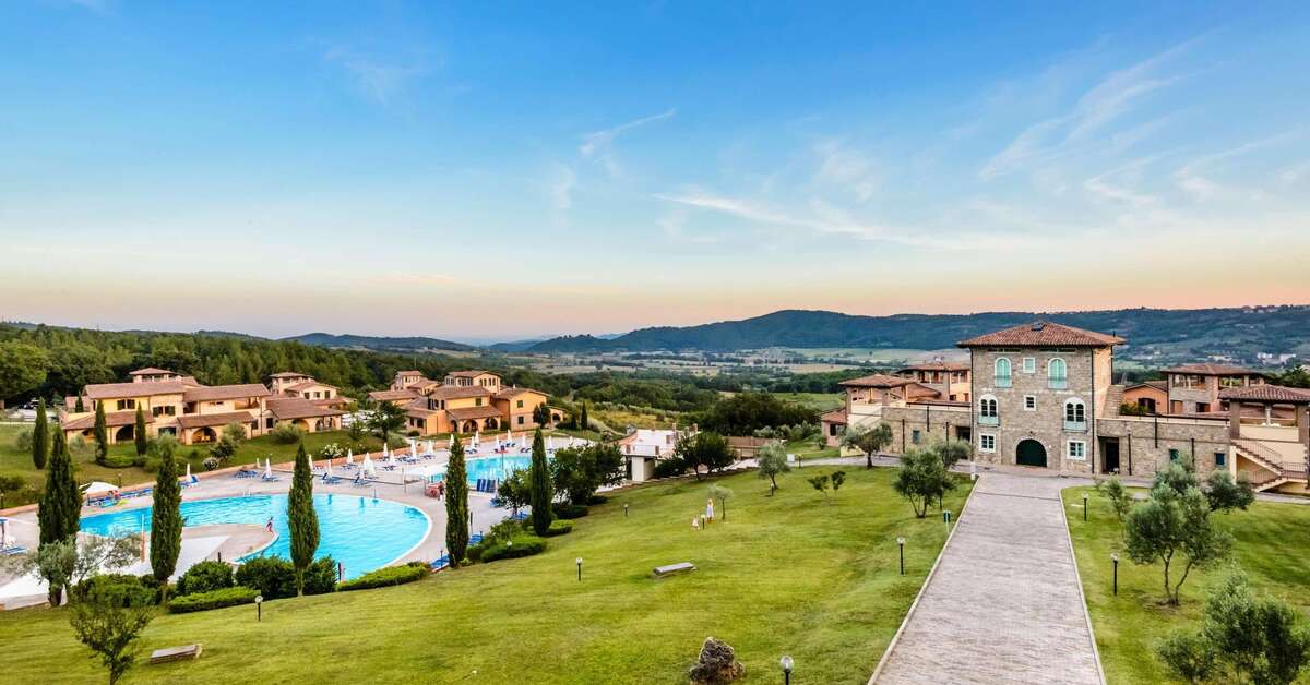 Een foto van het zwembad bij Pian Dei Mucini Resort