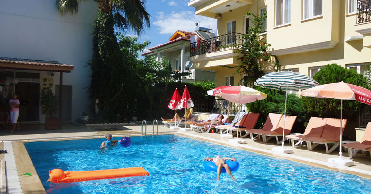 Een foto van het zwembad bij Dalyan Grand Aparthotel