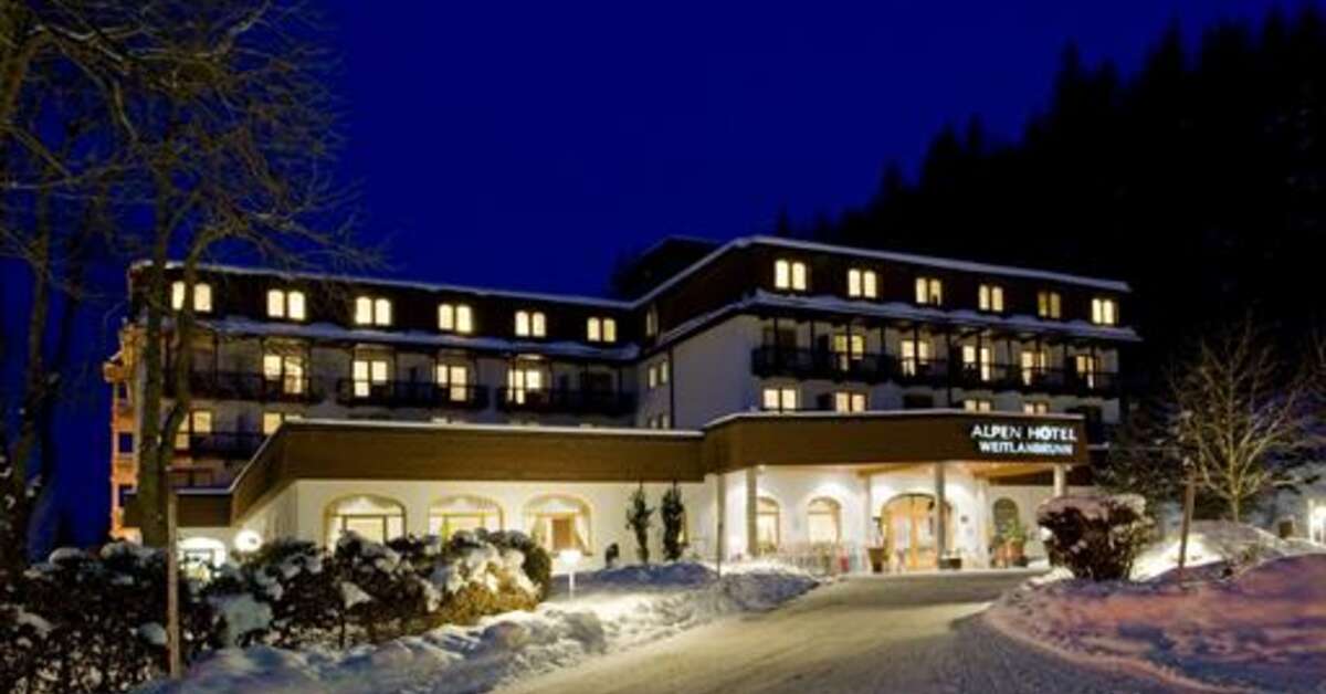 Een foto van de buitenkant van Alpenhotel Weitlanbrunn