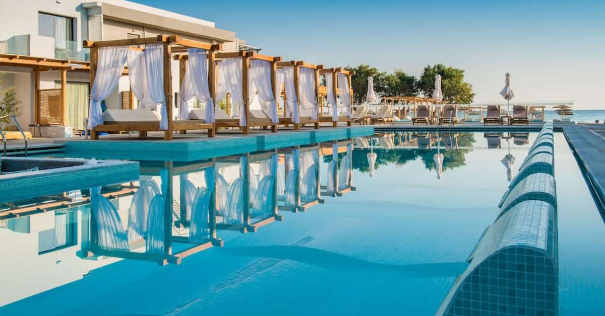 Een foto van het zwembad bij Paralos Lifestyle Beach