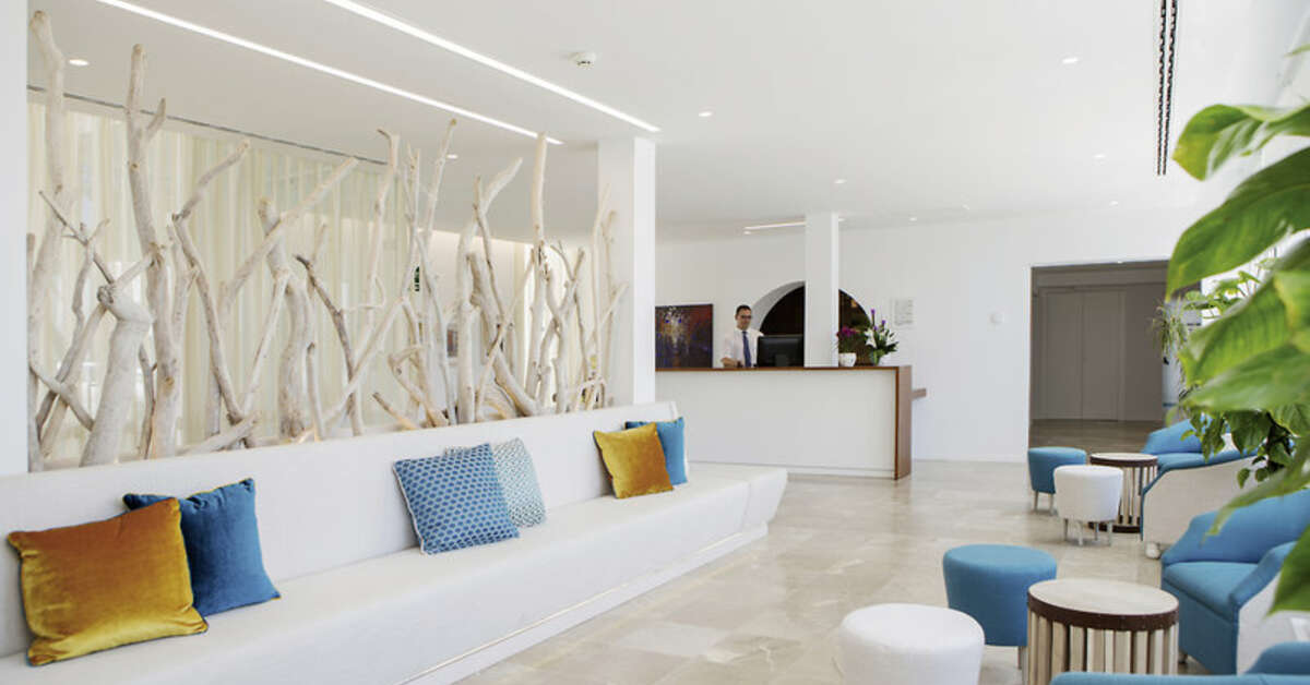 Een foto van het interieur van Cala d'Or Hotel