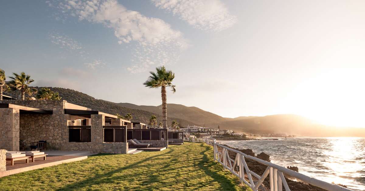 Een foto van het terras bij Ikaros Beach Luxury Resort & Spa