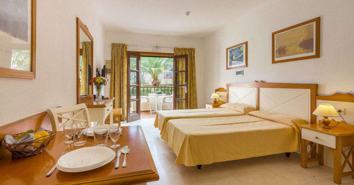 Ein Foto Klayman Olivina Aparthotel