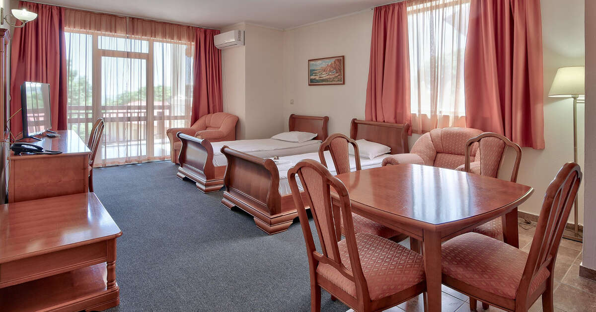 Een foto van Estreya Palace & Residence