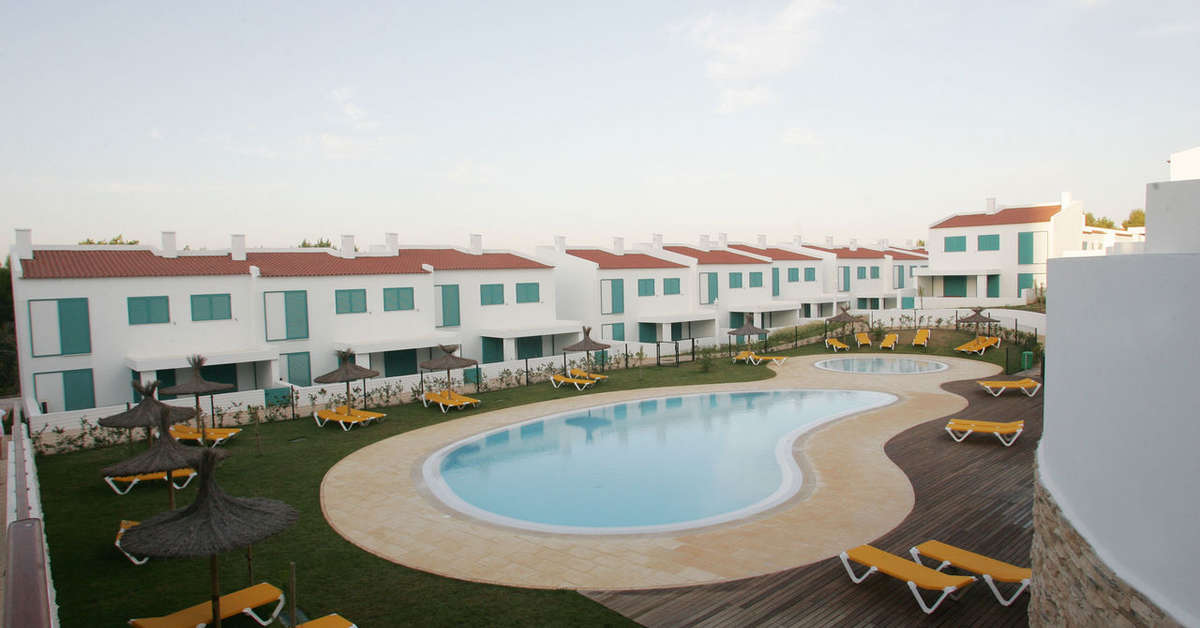 Een foto van het zwembad bij Prainha Clube